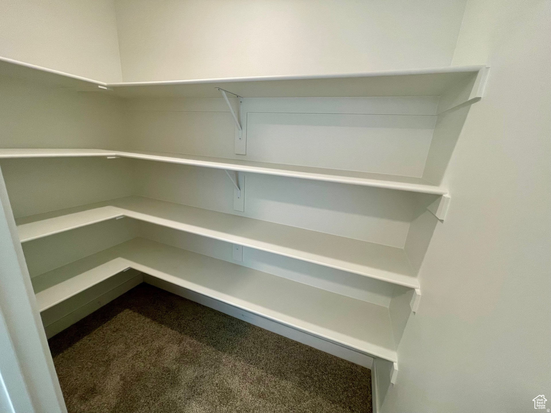 BEACON POINTE - Residential