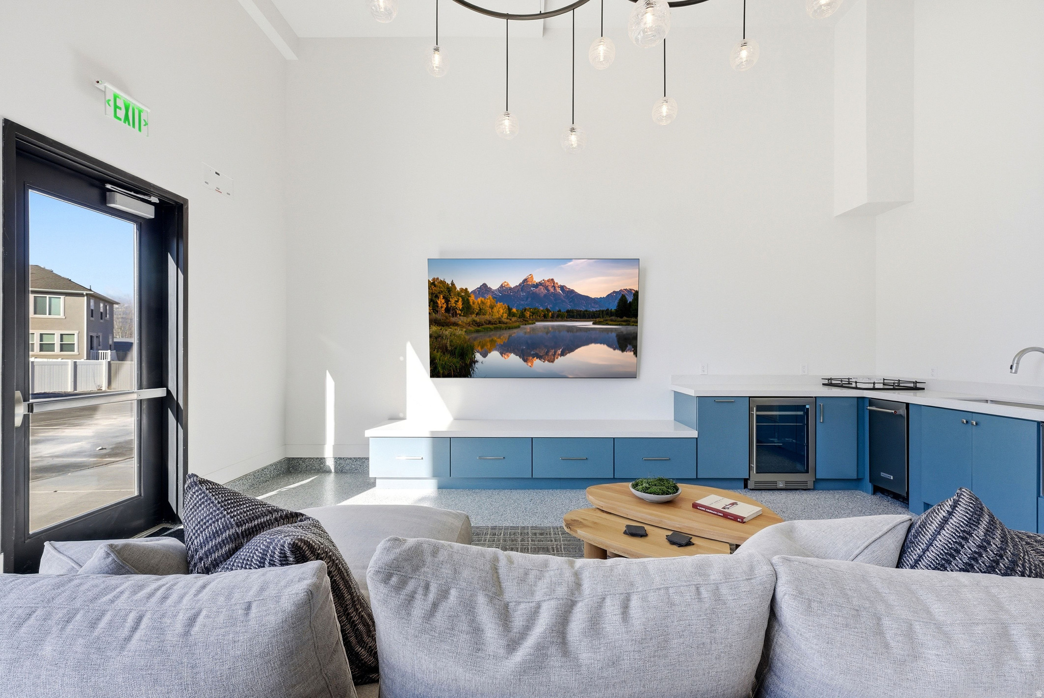 MOUNTAIN VIEW COMMON - Residential