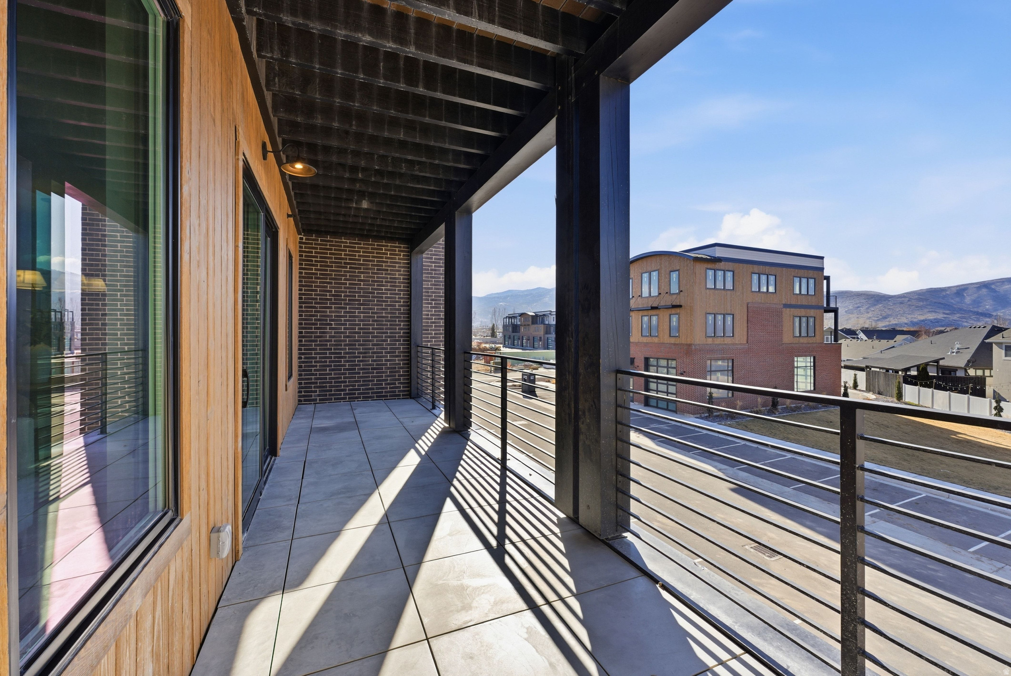 MOUNTAIN VIEW COMMON - Residential