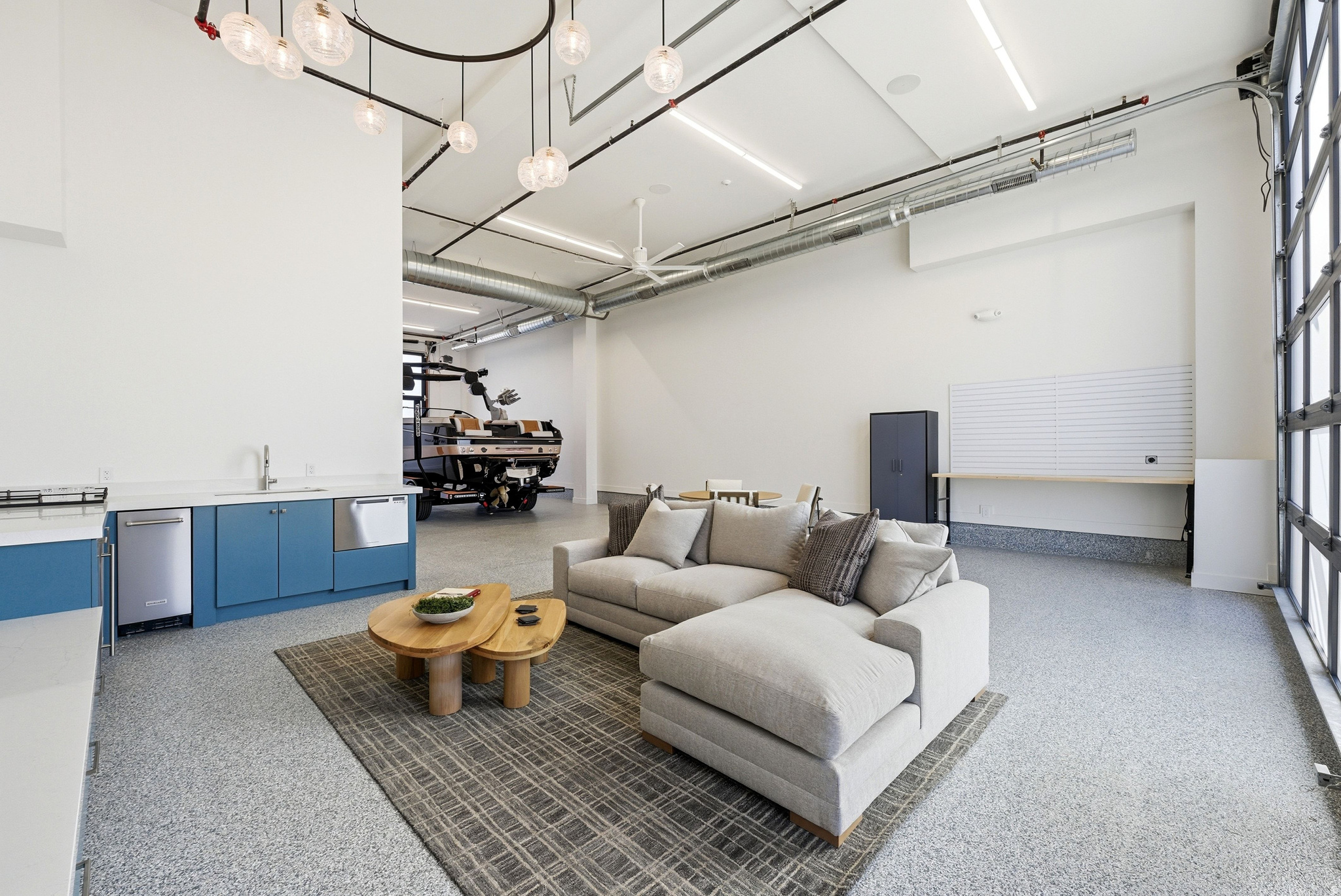 MOUNTAIN VIEW COMMON - Residential