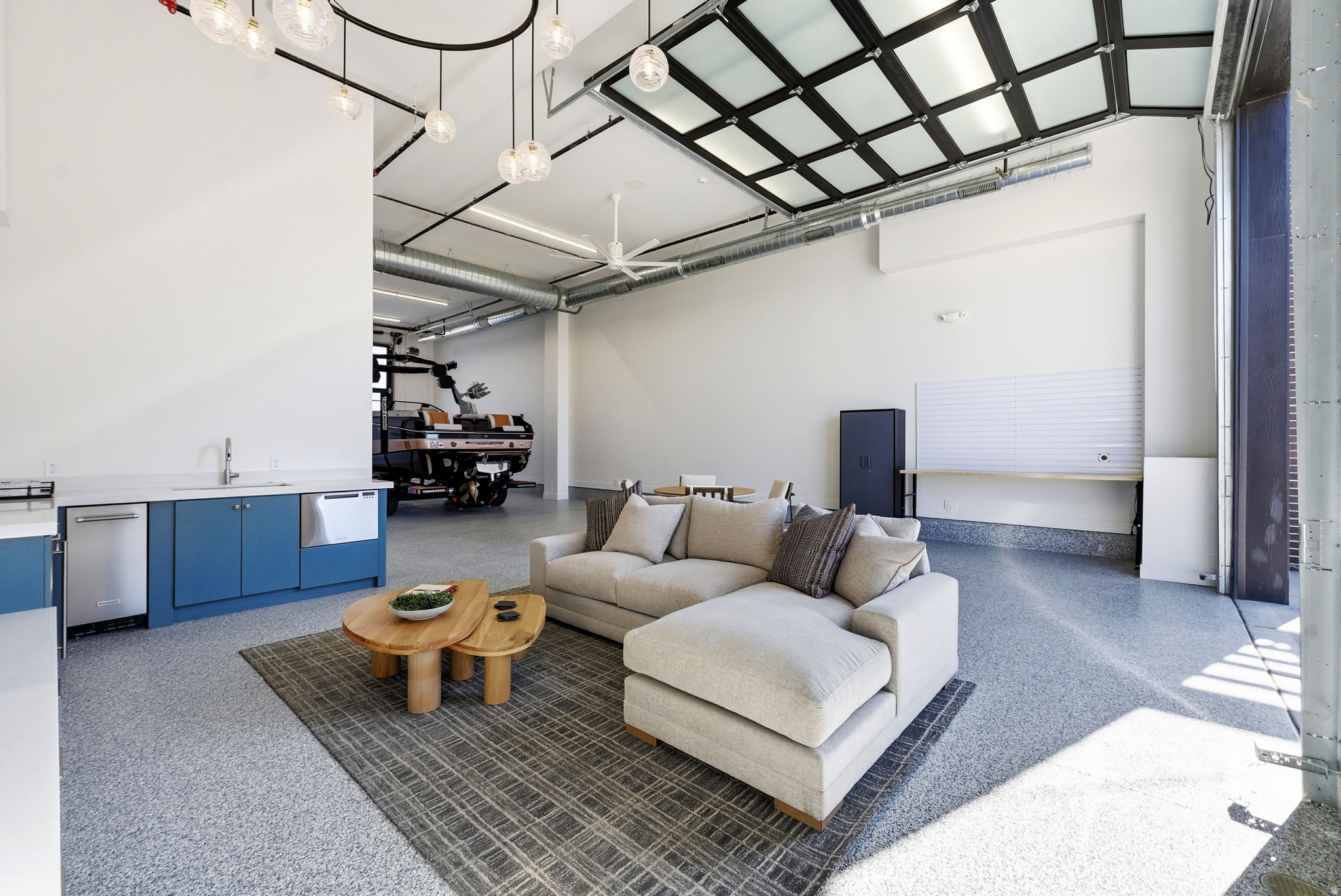 MOUNTAIN VIEW COMMON - Residential