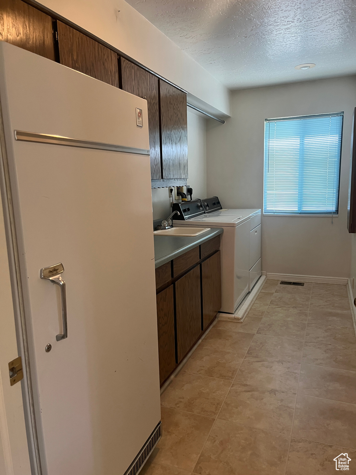 180 E 200, Tooele, Utah image 13
