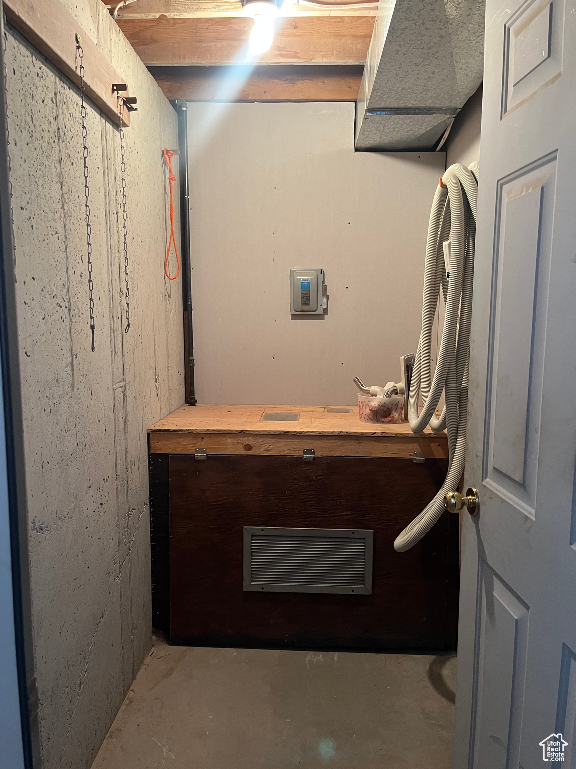 180 E 200, Tooele, Utah image 38