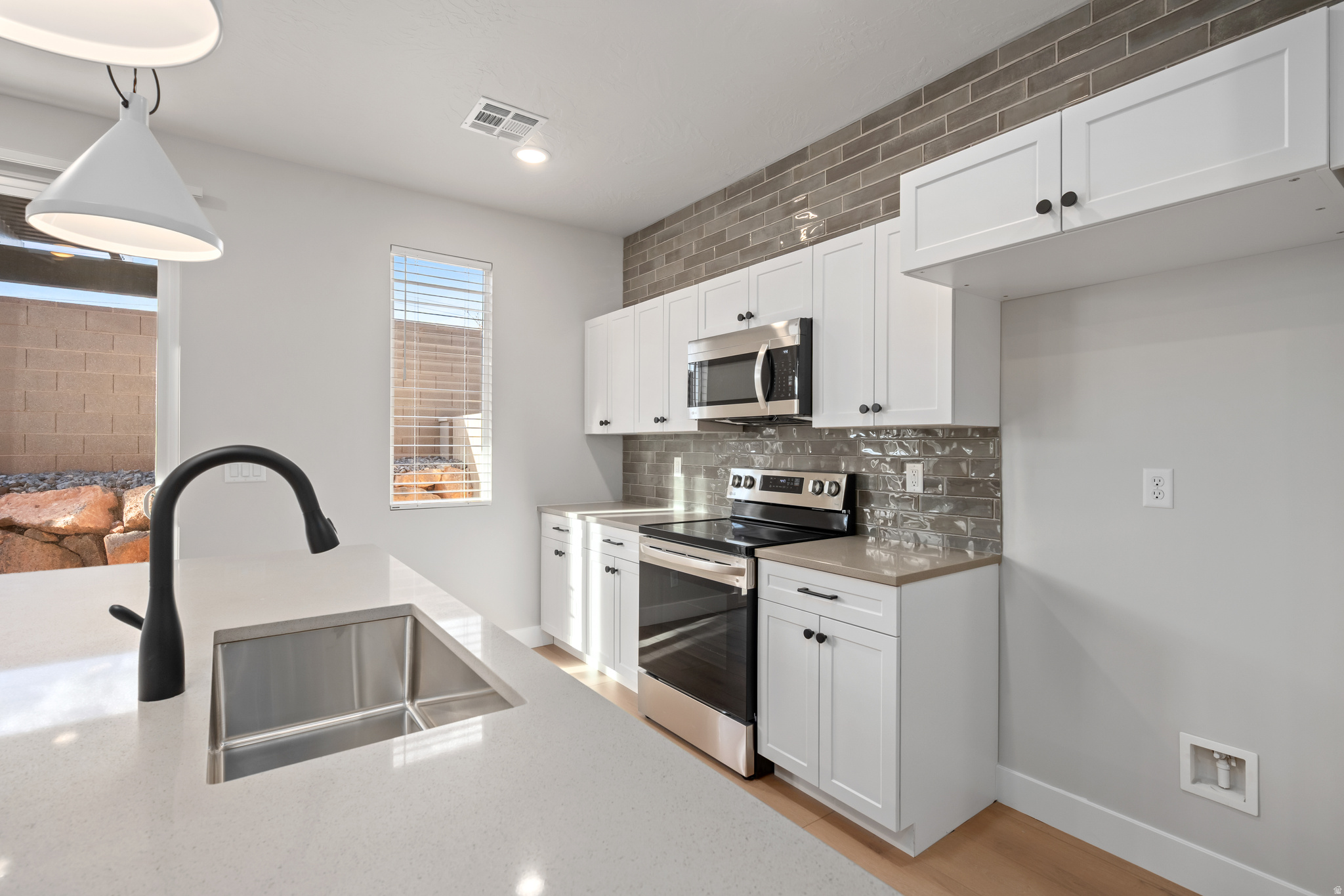 RISE AT CORAL CANYON - Residential