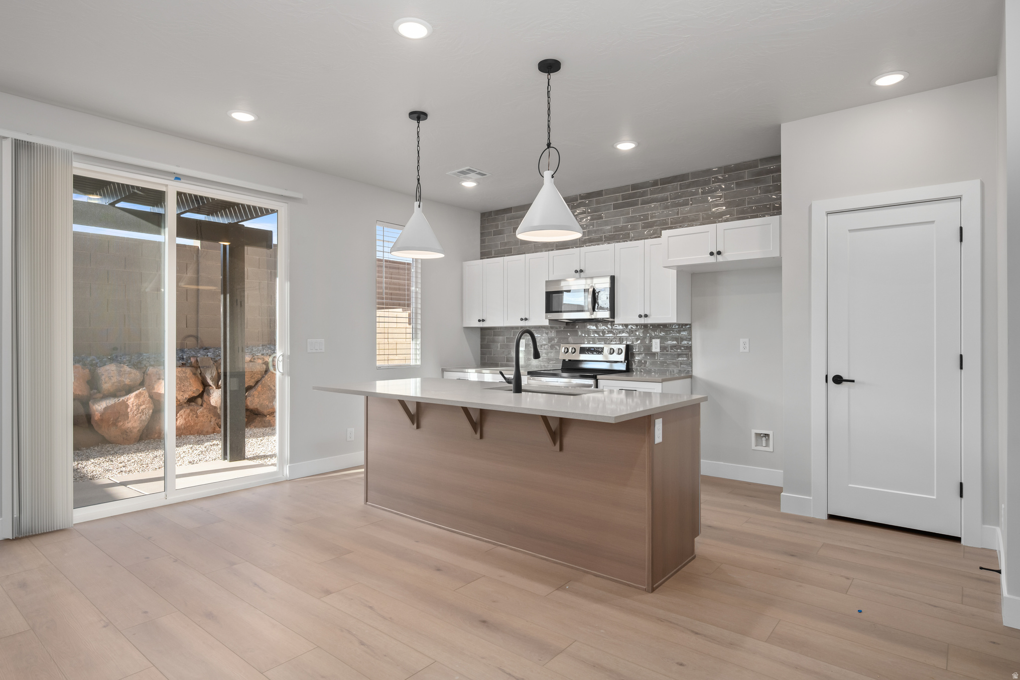 RISE AT CORAL CANYON - Residential