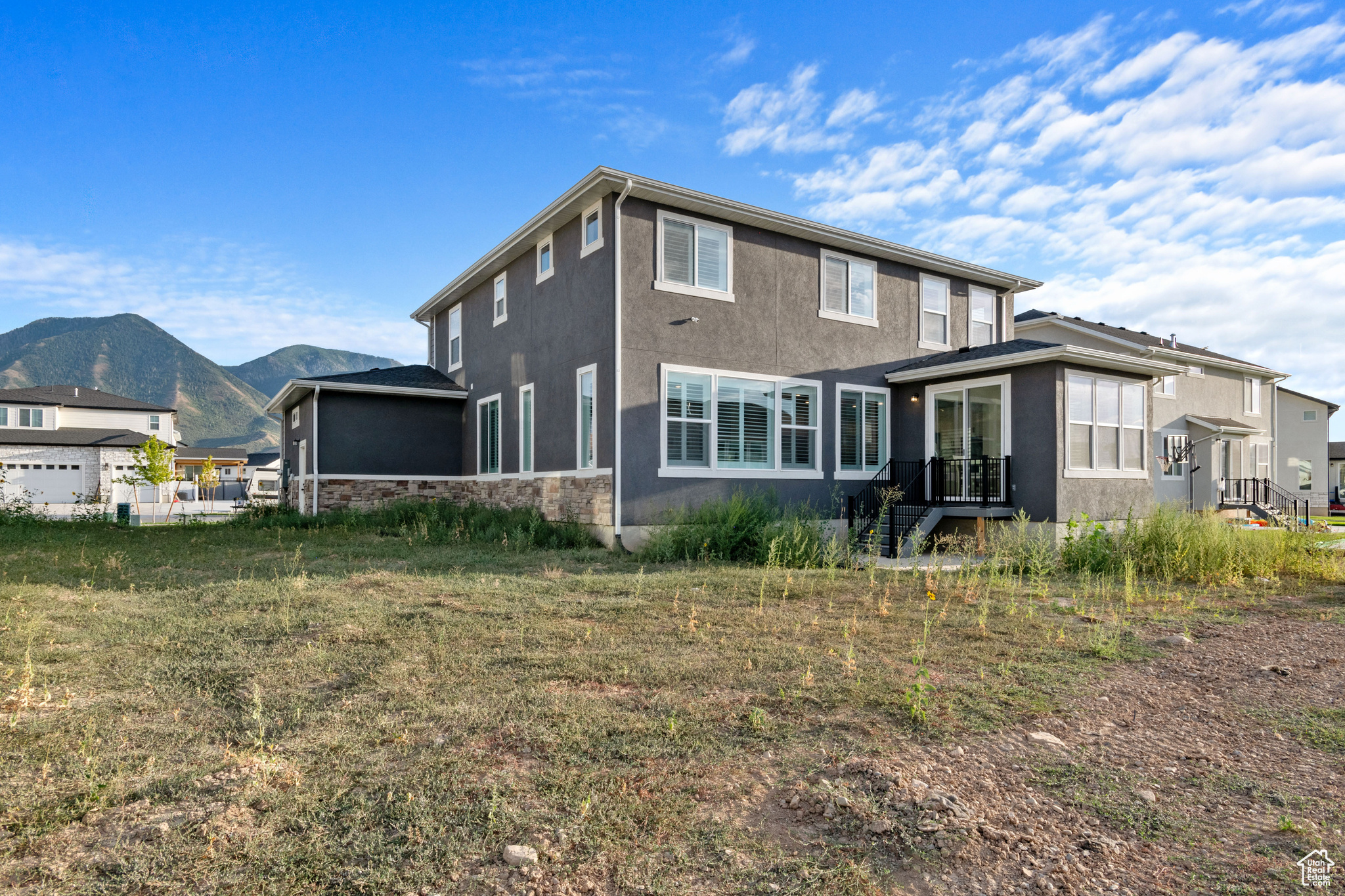 MAPLETON HEIGHTS - Residential