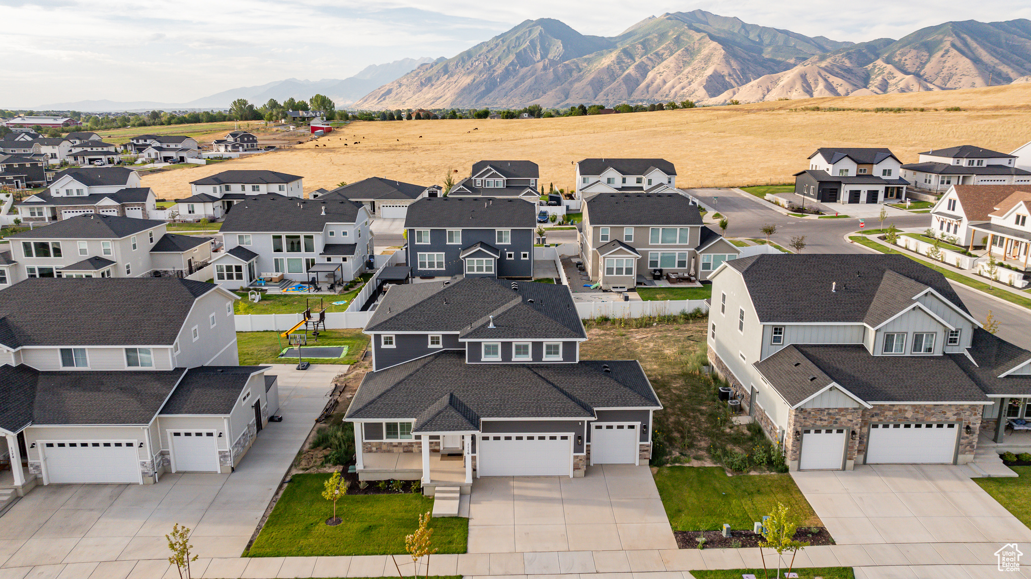 MAPLETON HEIGHTS - Residential