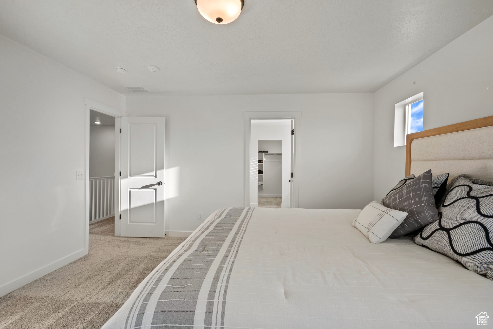 MAPLETON HEIGHTS - Residential