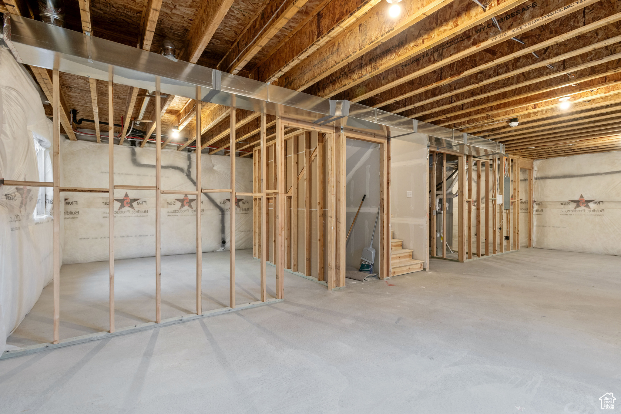 MAPLETON HEIGHTS - Residential