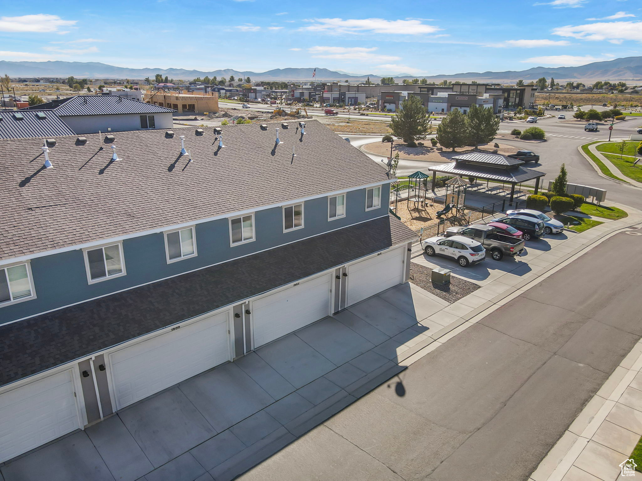 TRAIL HEAD - Residential