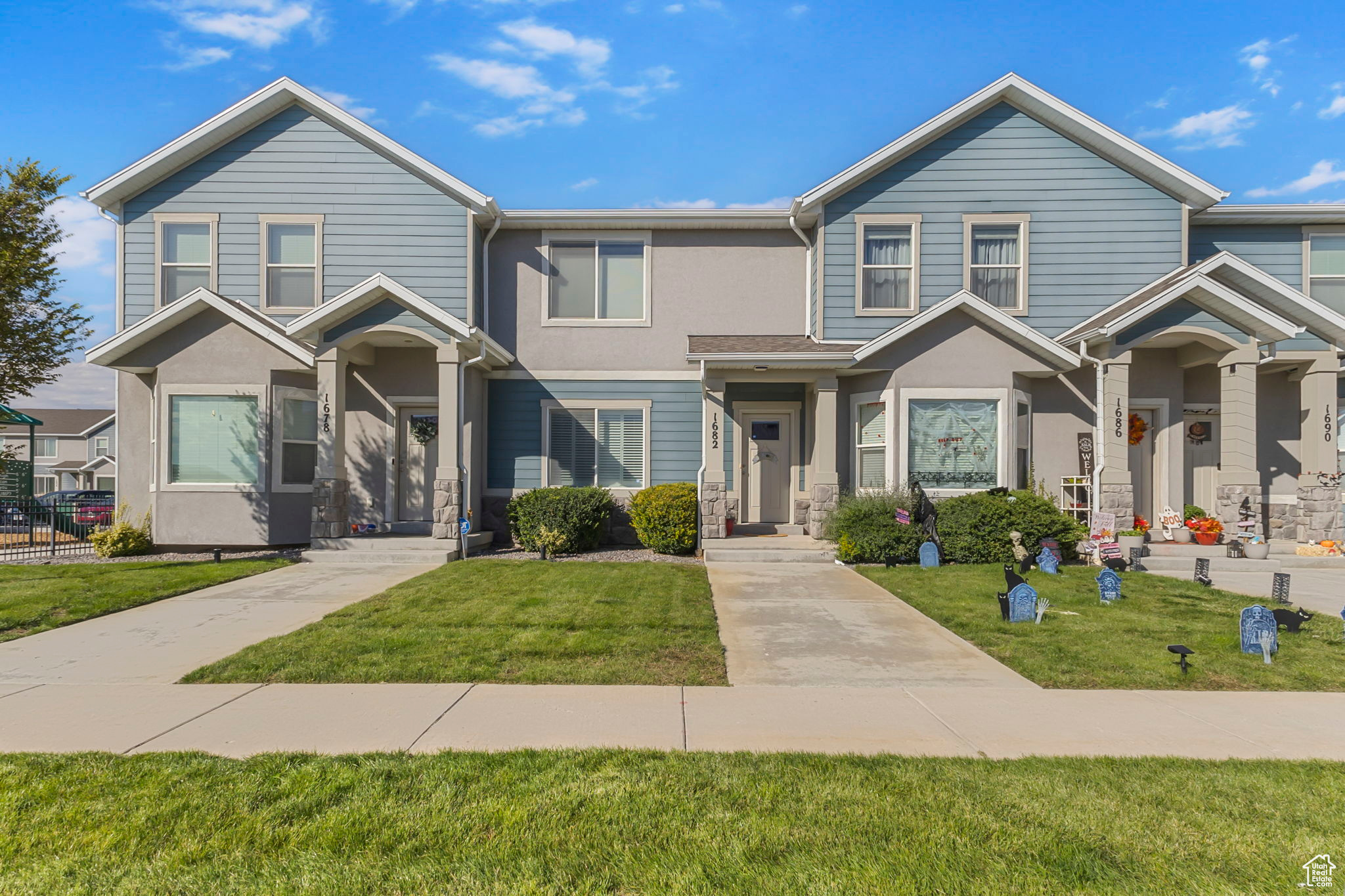 TRAIL HEAD - Residential