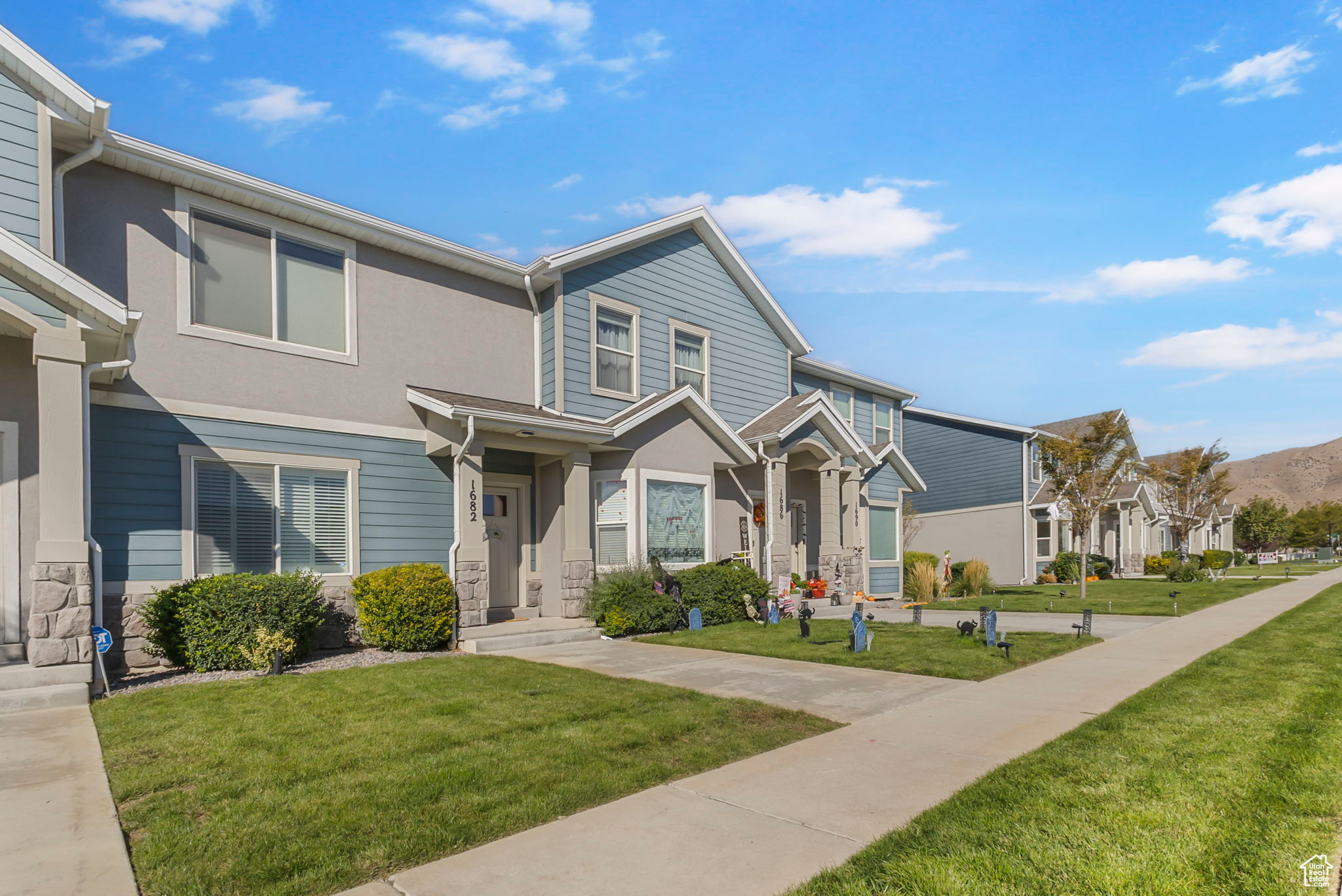 TRAIL HEAD - Residential