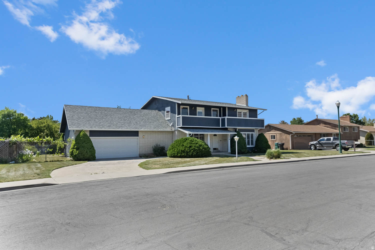 CASA LINDA ESTATES - Residential