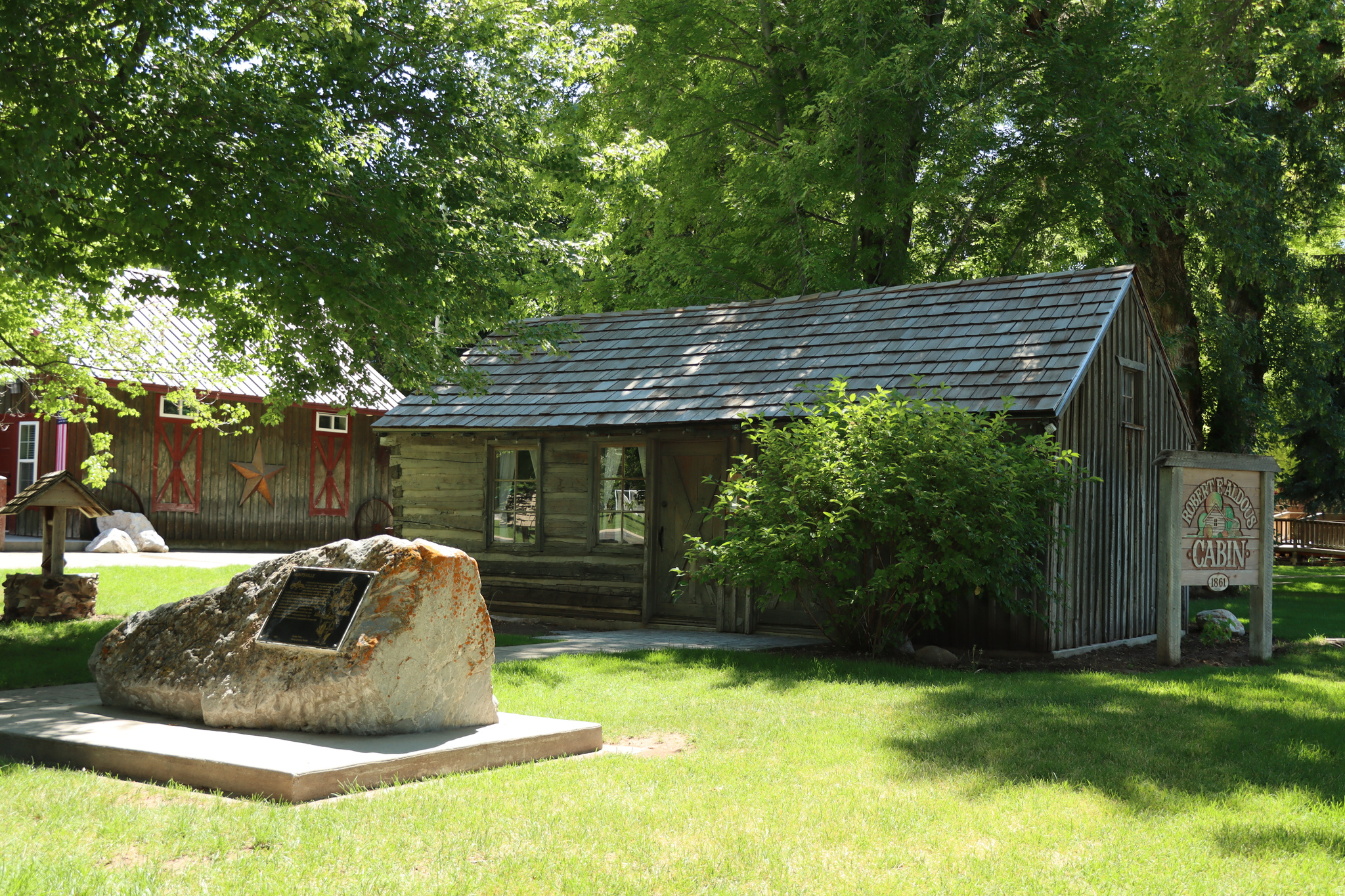 SUMMIT AT SKI LAKE - Land