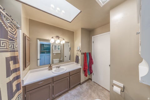 Tiny photo for 3048 W LINTON CIR S, West Jordan, UT 84088 (MLS # 2163686)