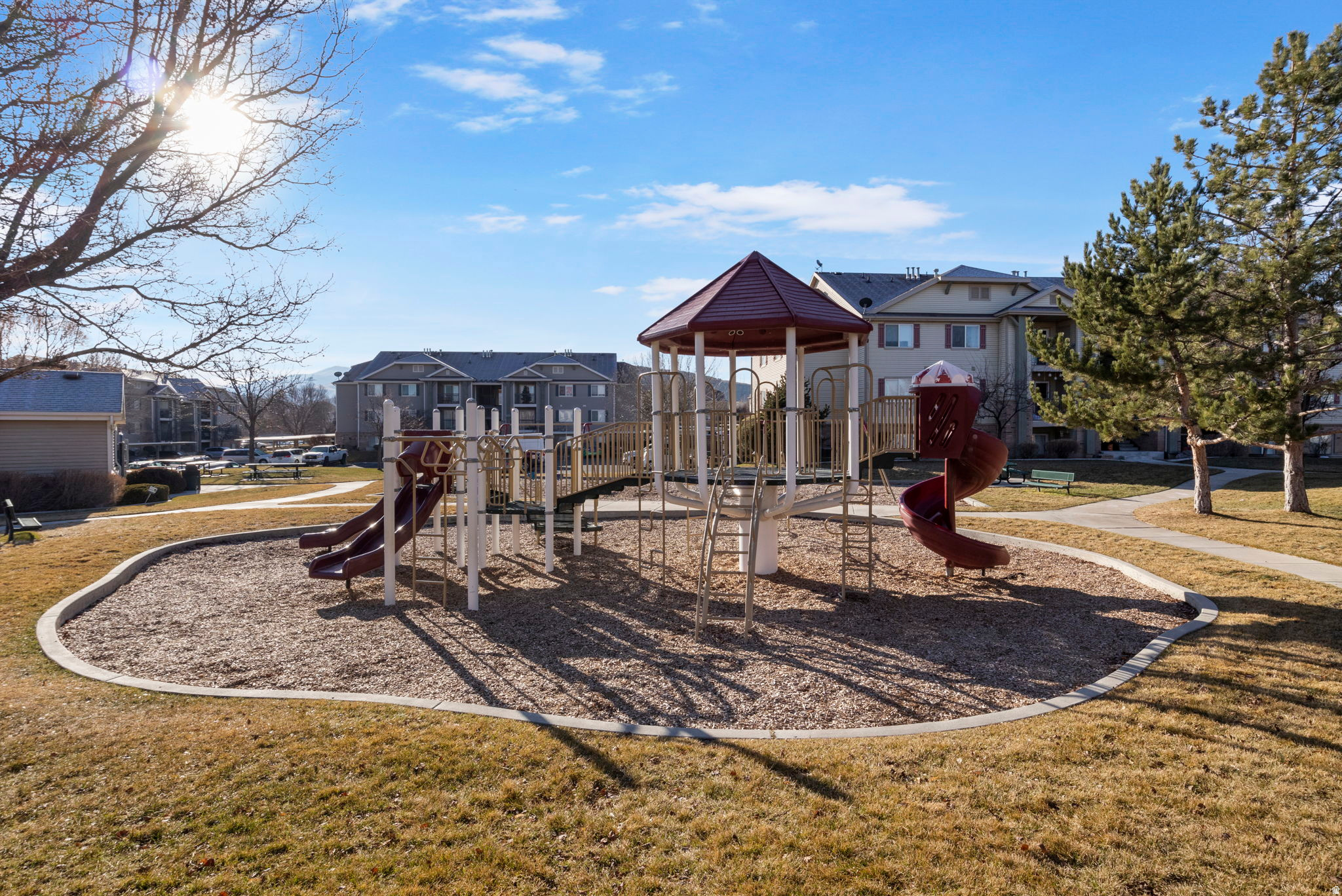 WILLOW SPRINGS - Residential