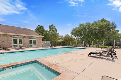 Tiny photo for 8116 N RIDGE LOOP WEST W #8, Eagle Mountain, UT 84005 (MLS # 2153771)
