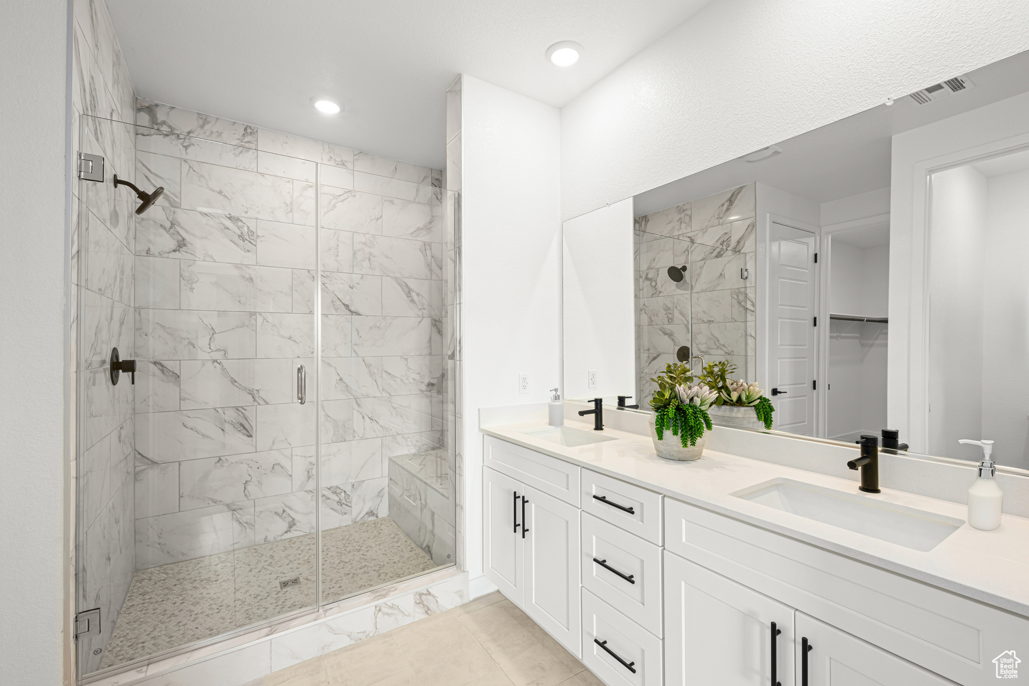 CECITA CREST AT DIVARIO - Residential