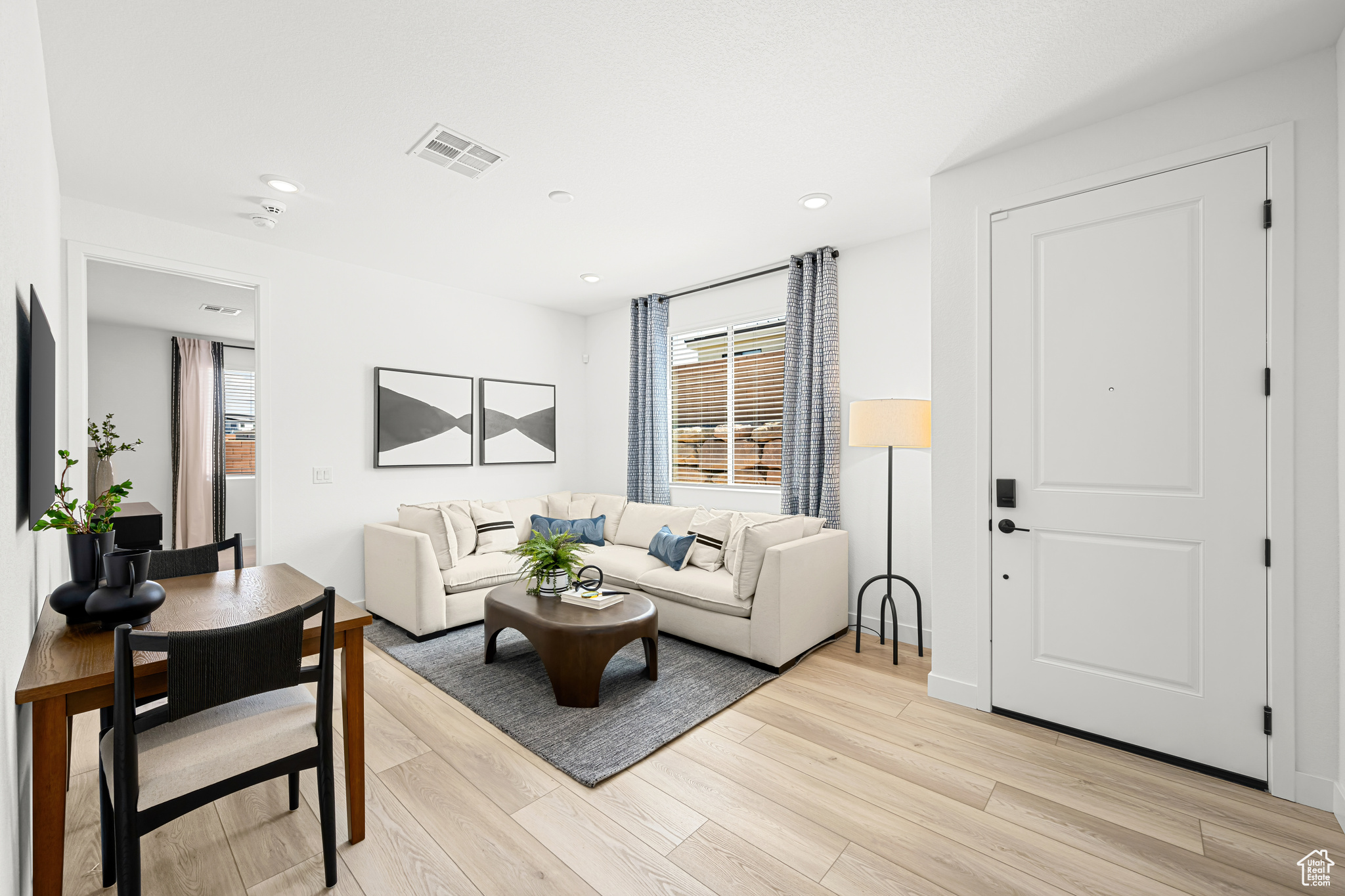 CECITA CREST AT DIVARIO - Residential