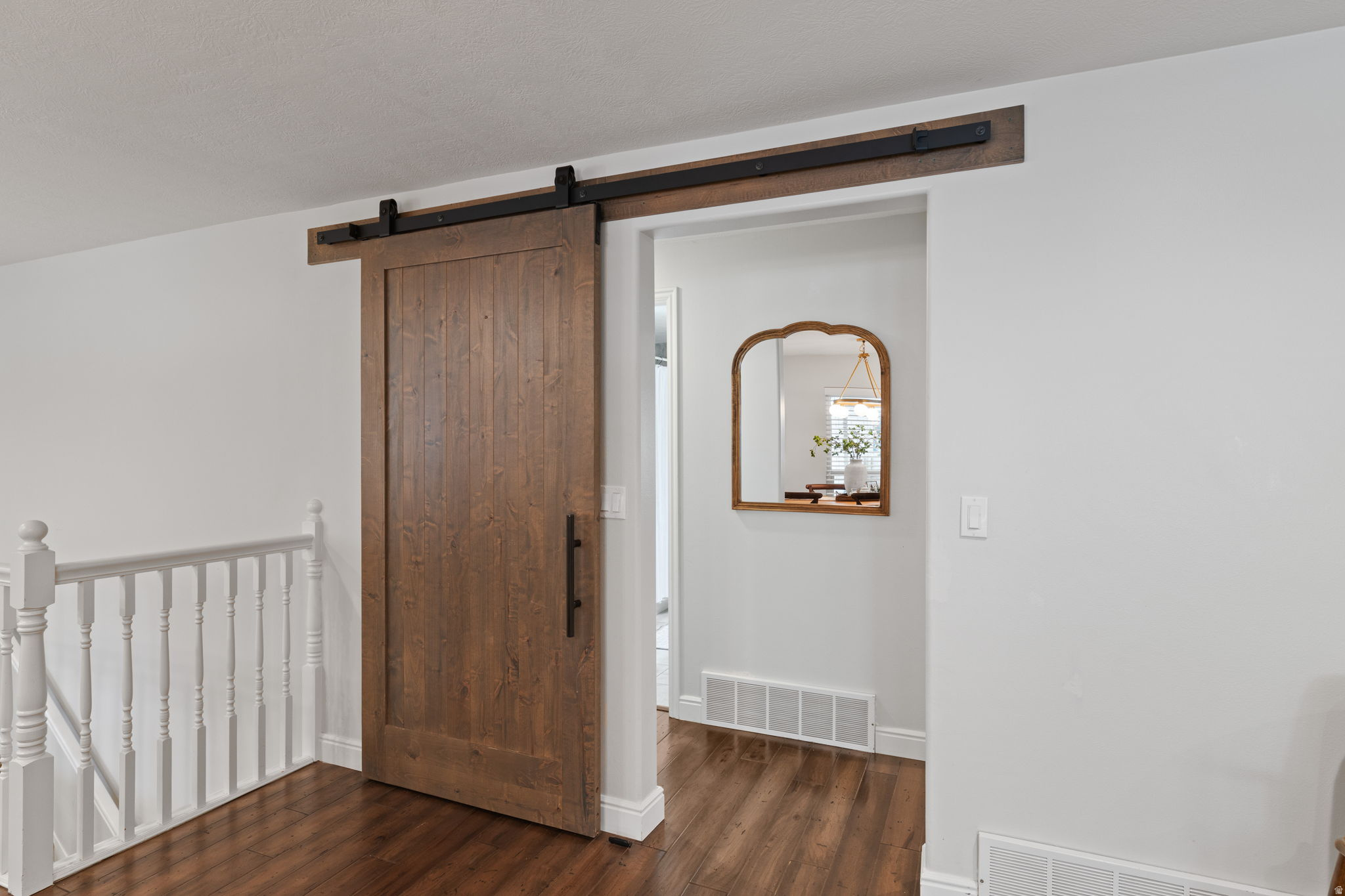 HIDDEN OAKS - Residential