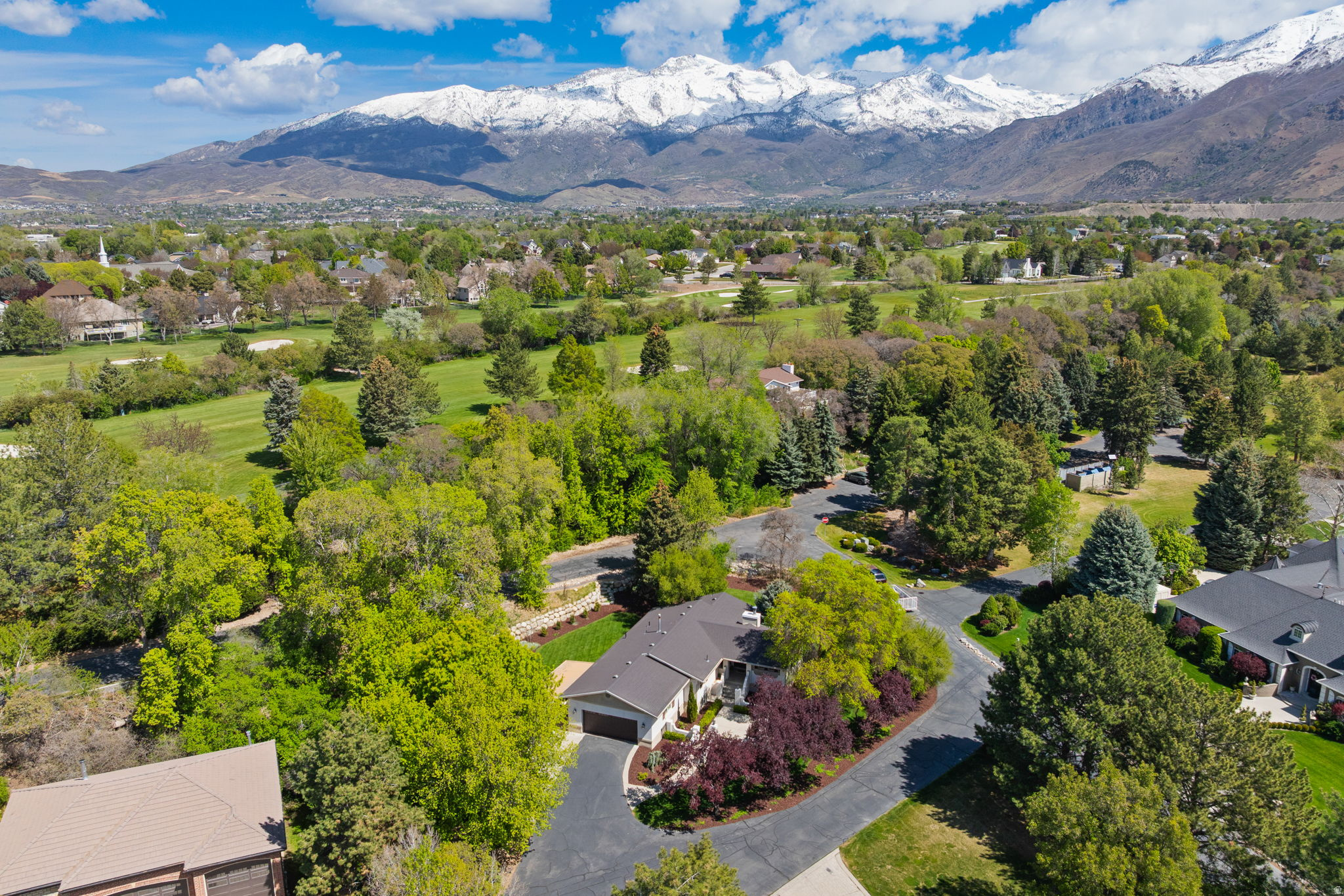 HIDDEN OAKS - Residential