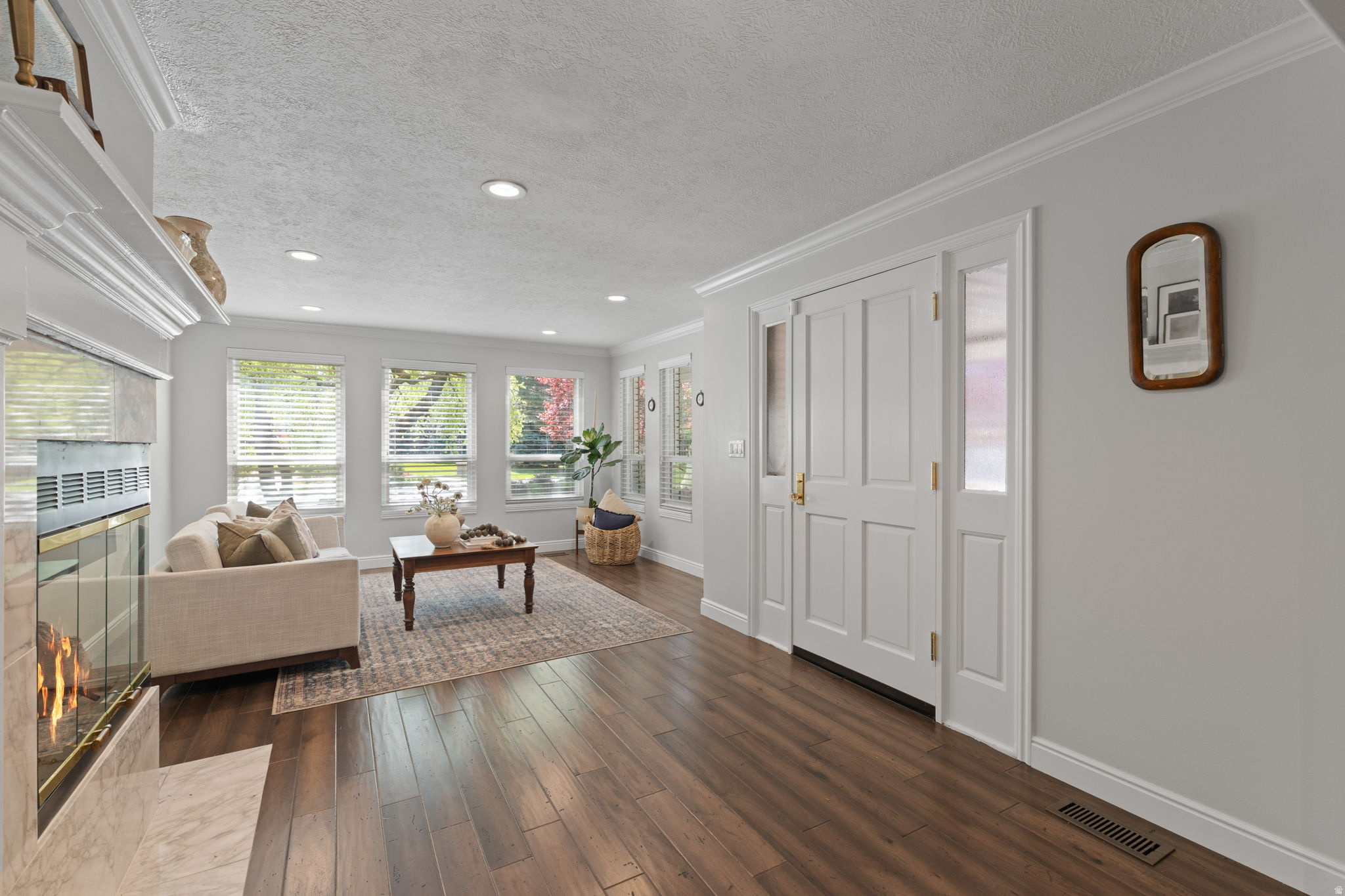 HIDDEN OAKS - Residential