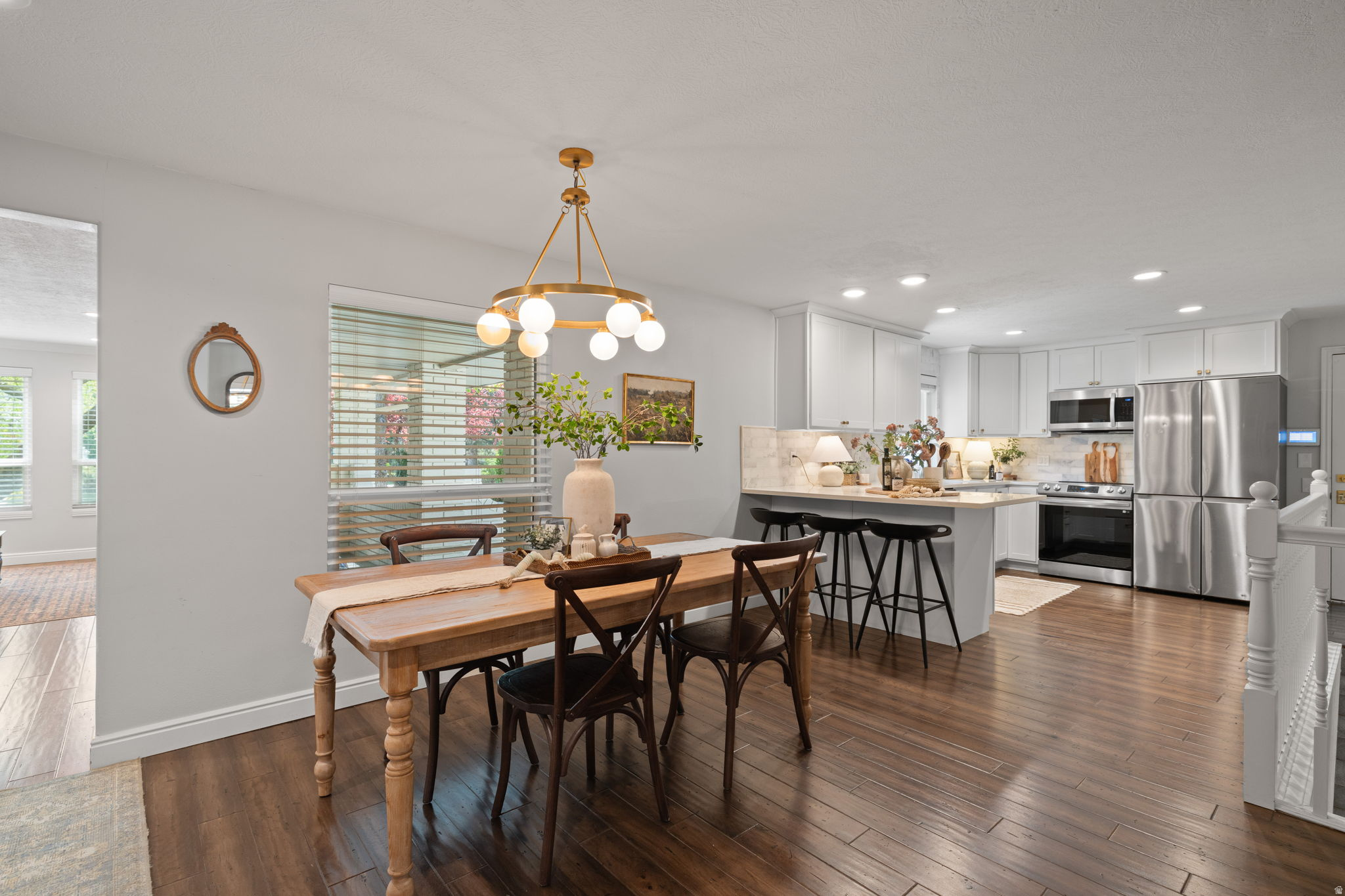 HIDDEN OAKS - Residential