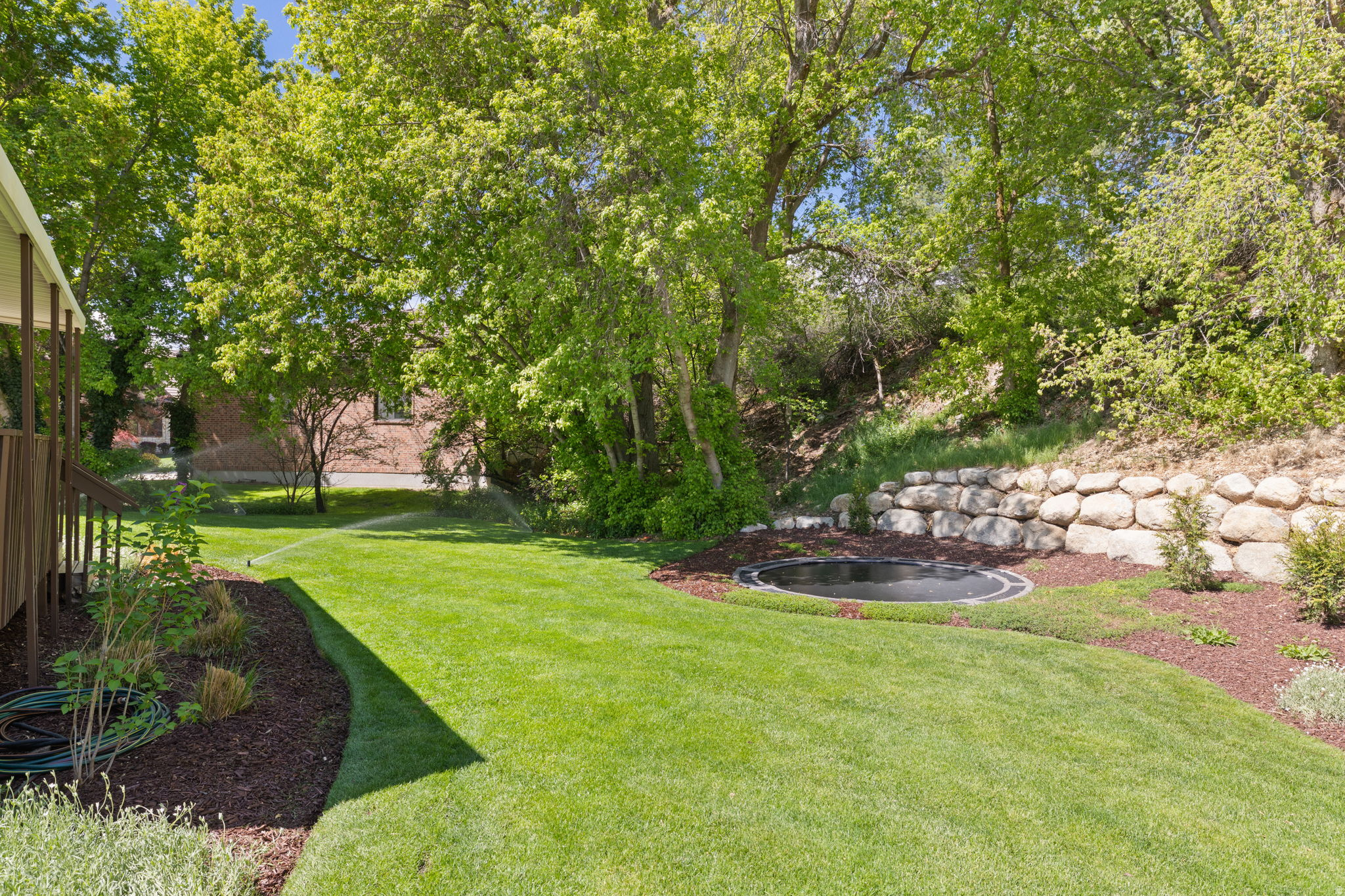 HIDDEN OAKS - Residential