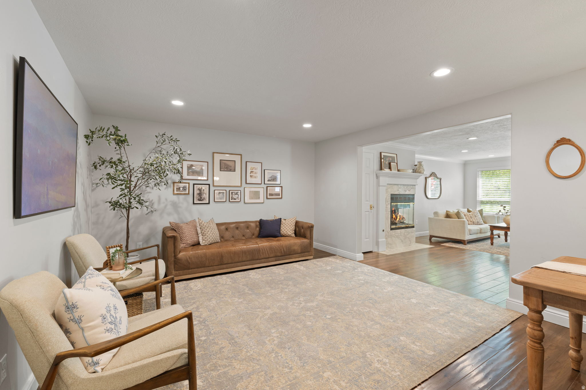 HIDDEN OAKS - Residential