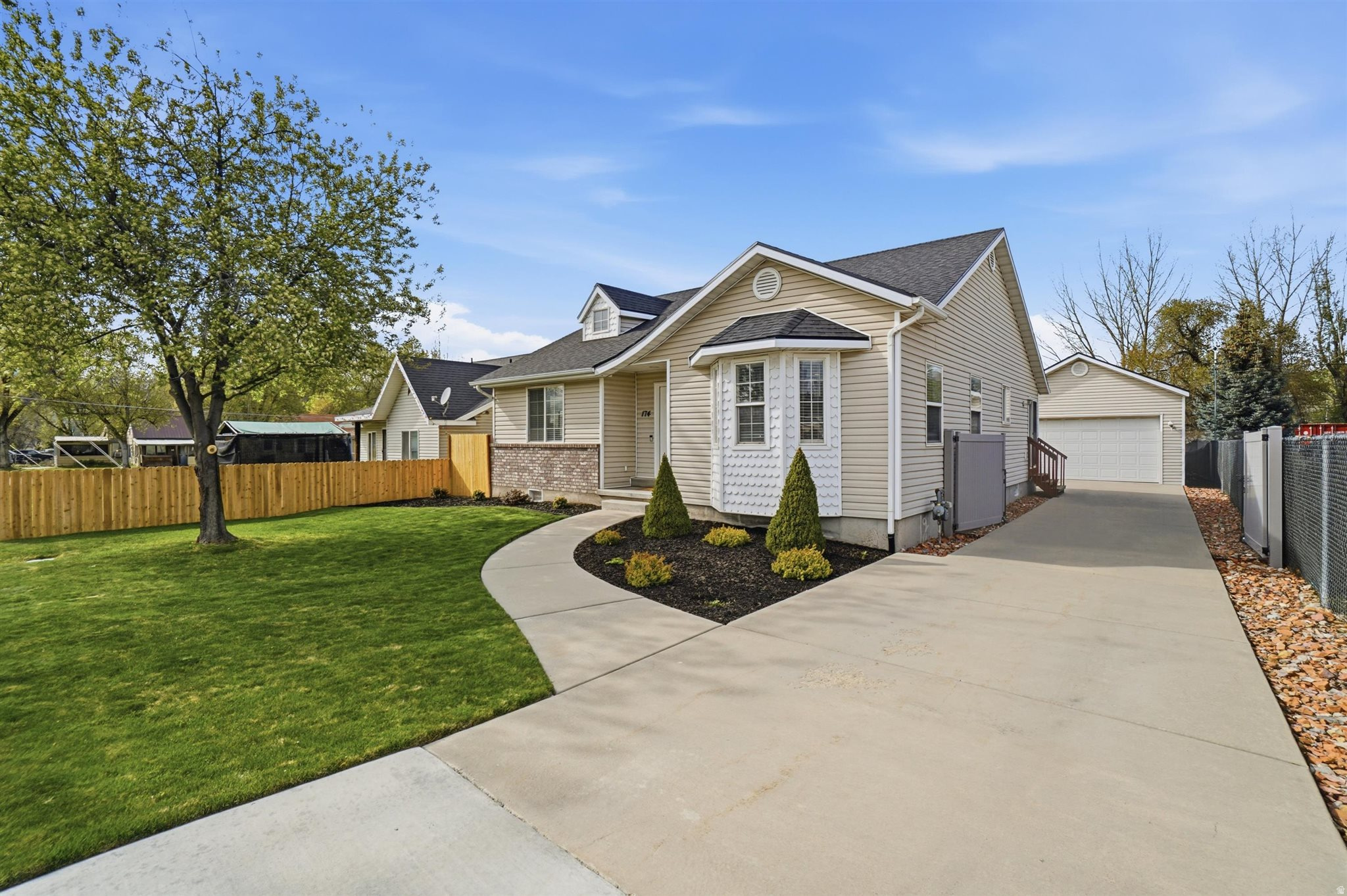 M PETERSEN - Residential