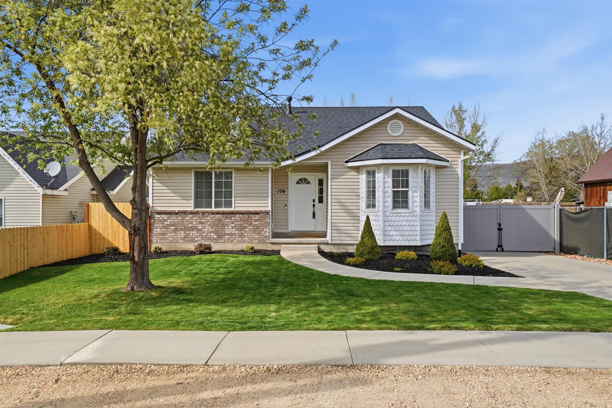 M PETERSEN - Residential