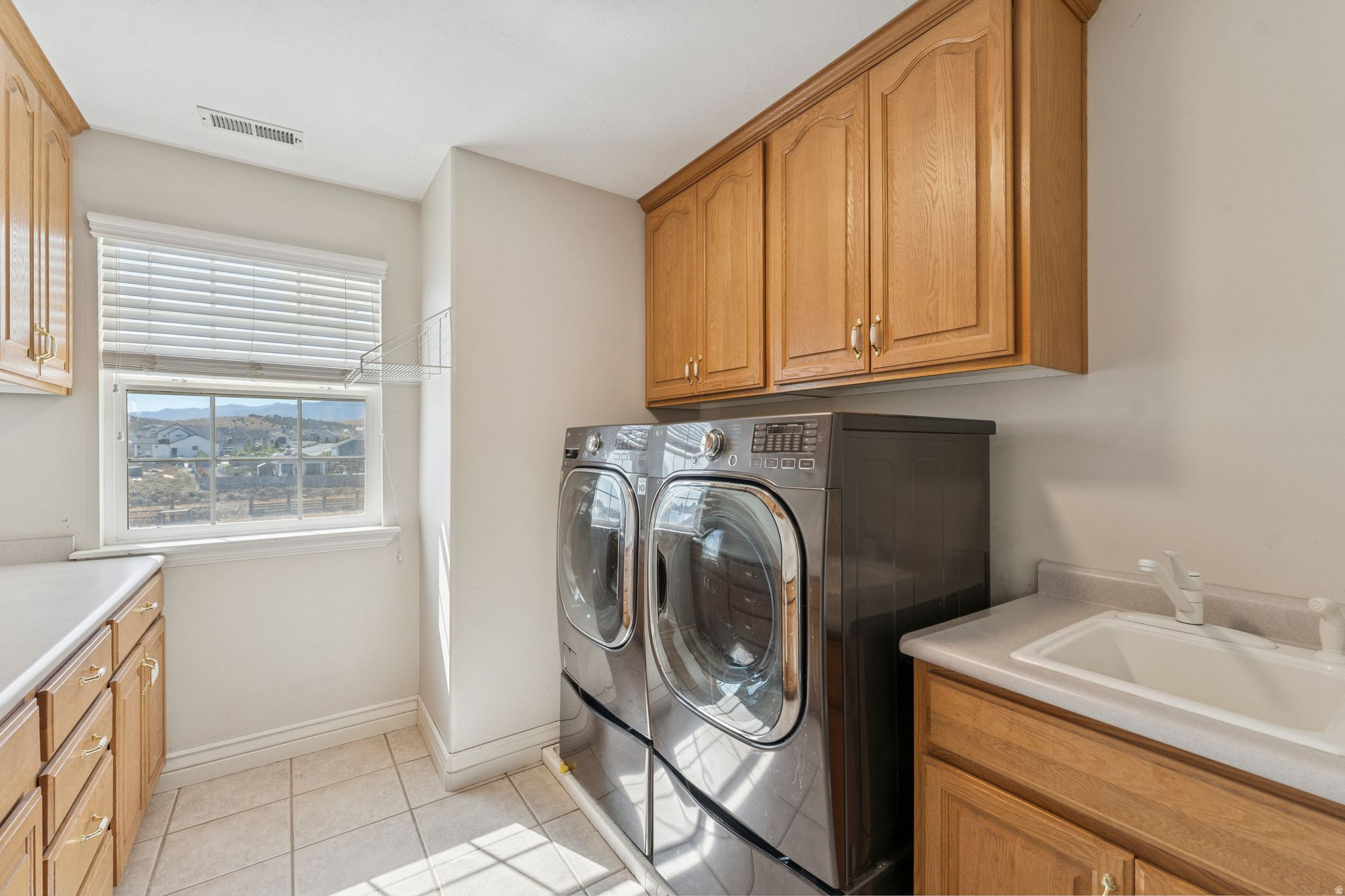 NORTH RANCH - Residential