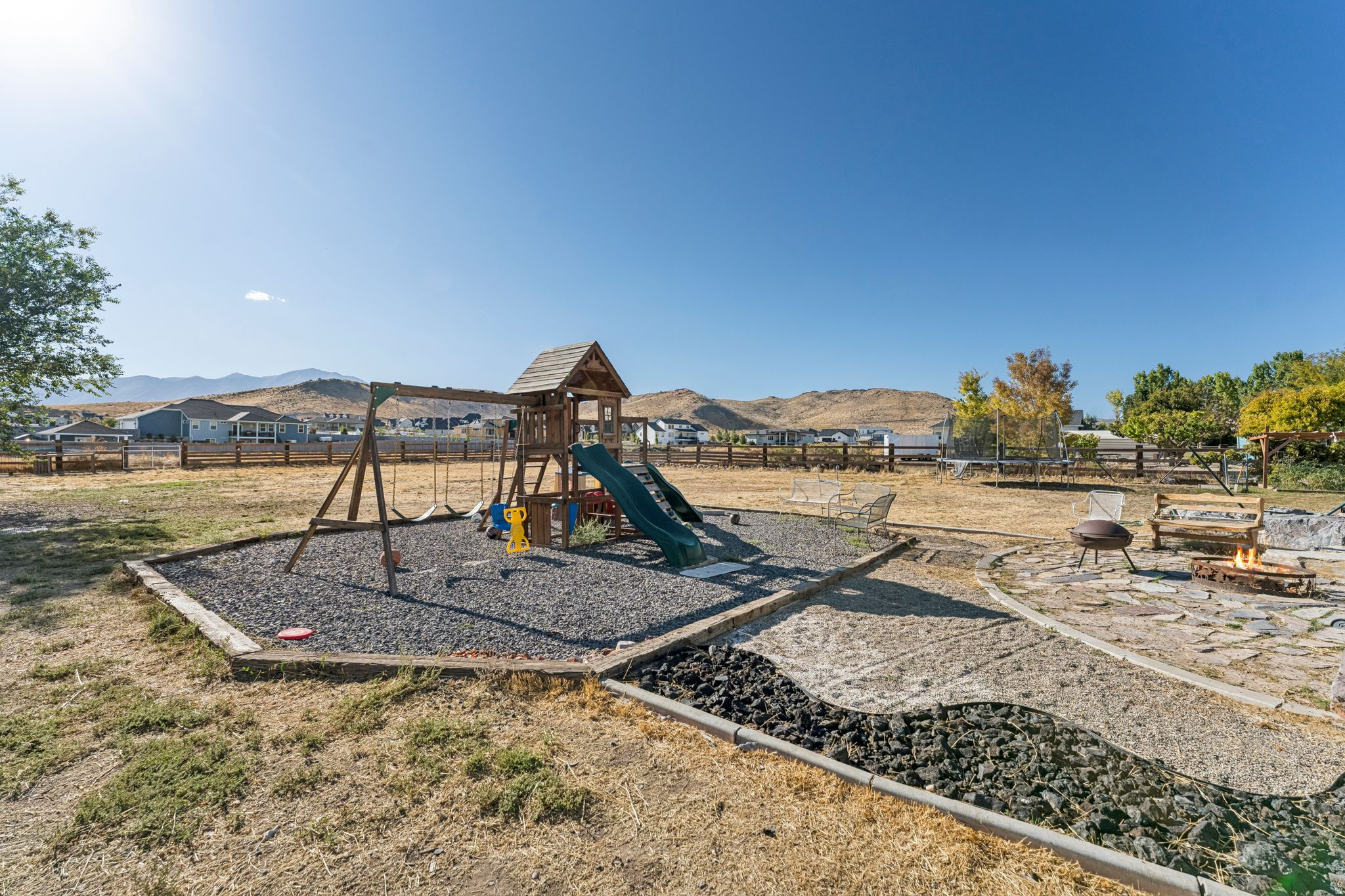 NORTH RANCH - Residential