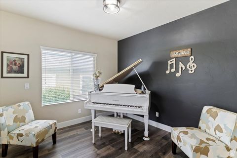 Tiny photo for 1542 N 775 E, North Ogden, UT 84404 (MLS # 2113986)