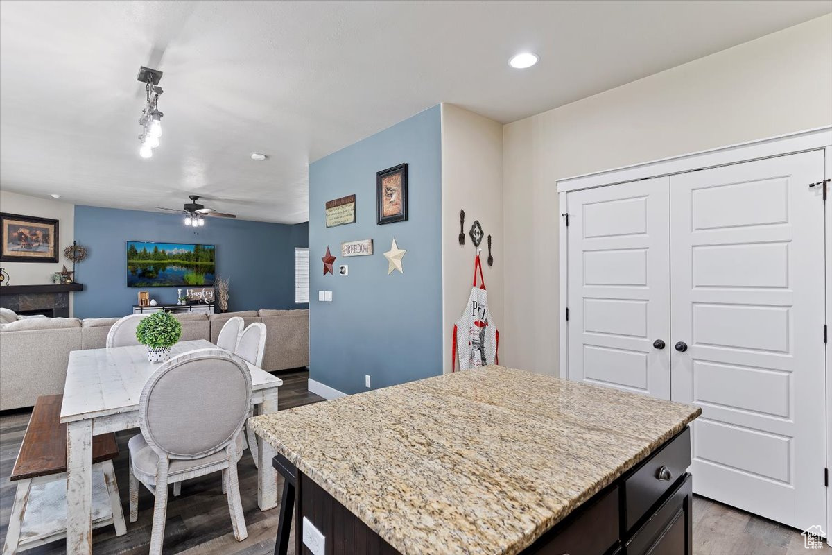 LEWIS PEAK - Residential