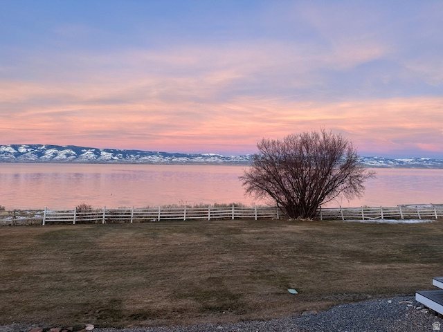 EAST SHORES - Residential