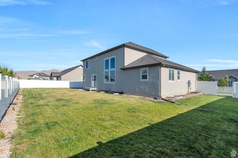 Tiny photo for 395 E MT ELLEN ST, Eagle Mountain, UT 84005 (MLS # 2099424)