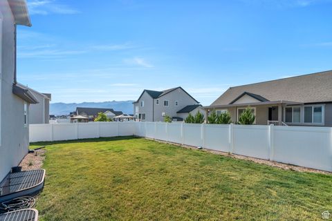 Tiny photo for 395 E MT ELLEN ST, Eagle Mountain, UT 84005 (MLS # 2099424)