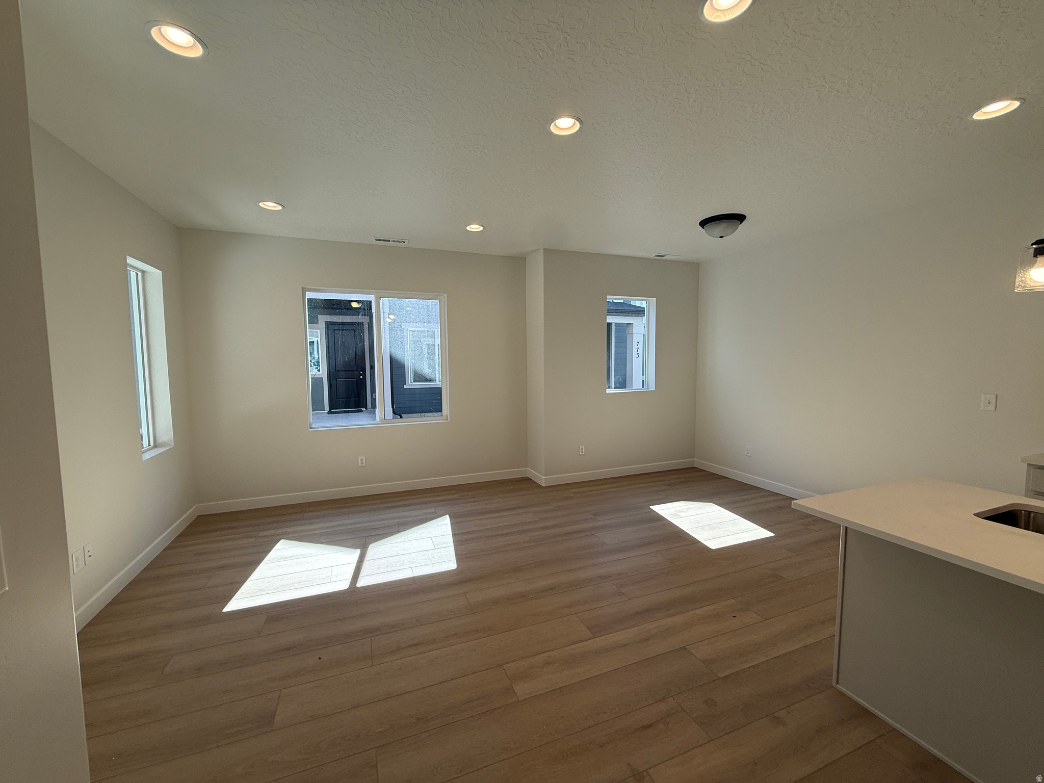 MEADOWBROOK - Residential