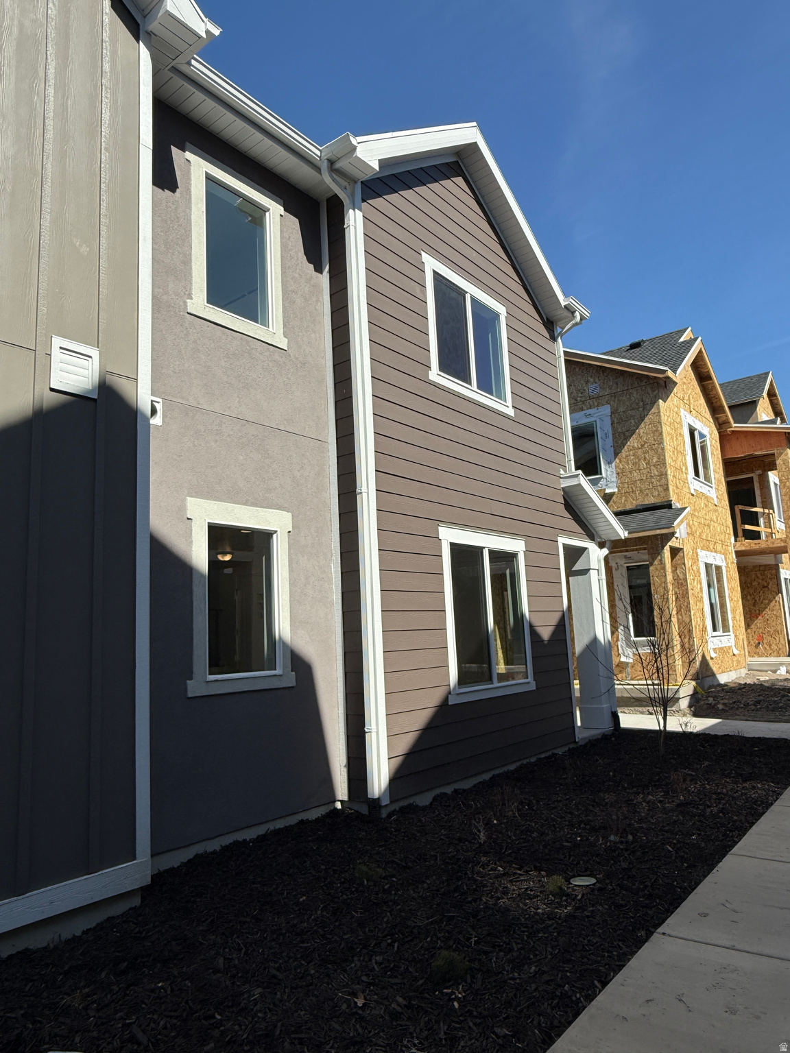 MEADOWBROOK - Residential