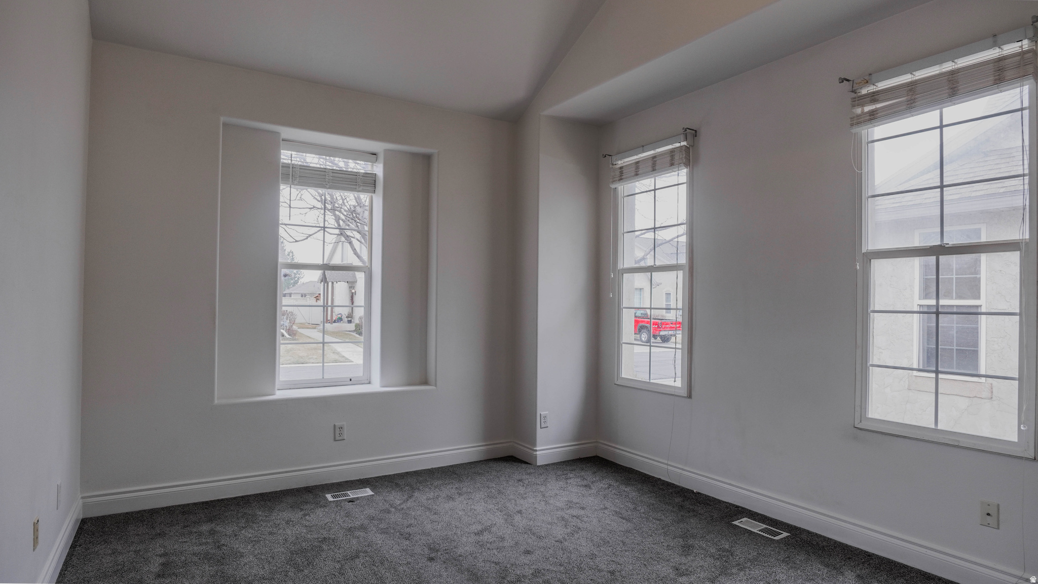 SOMERSET VILLAGE - Residential