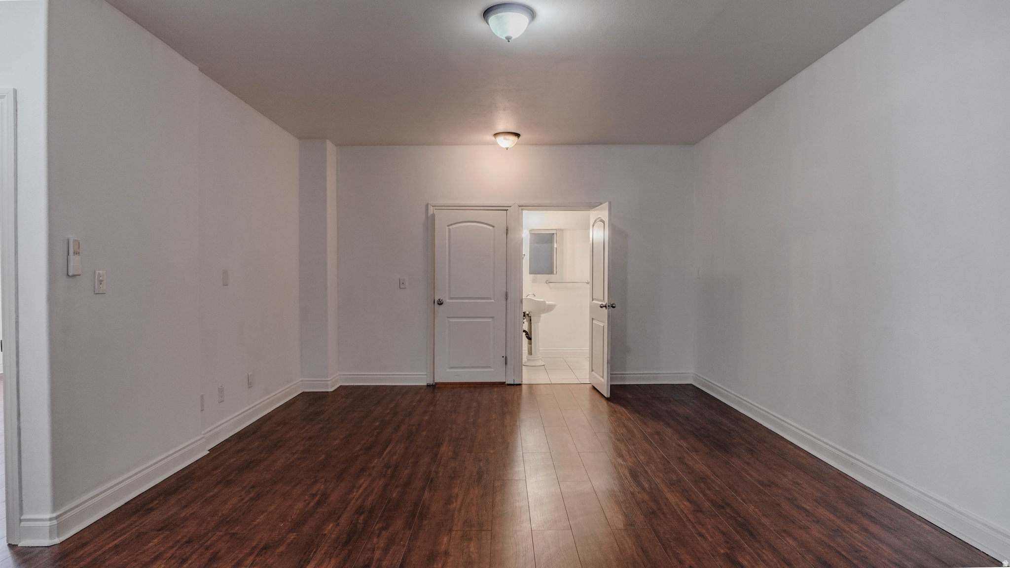 SOMERSET VILLAGE - Residential