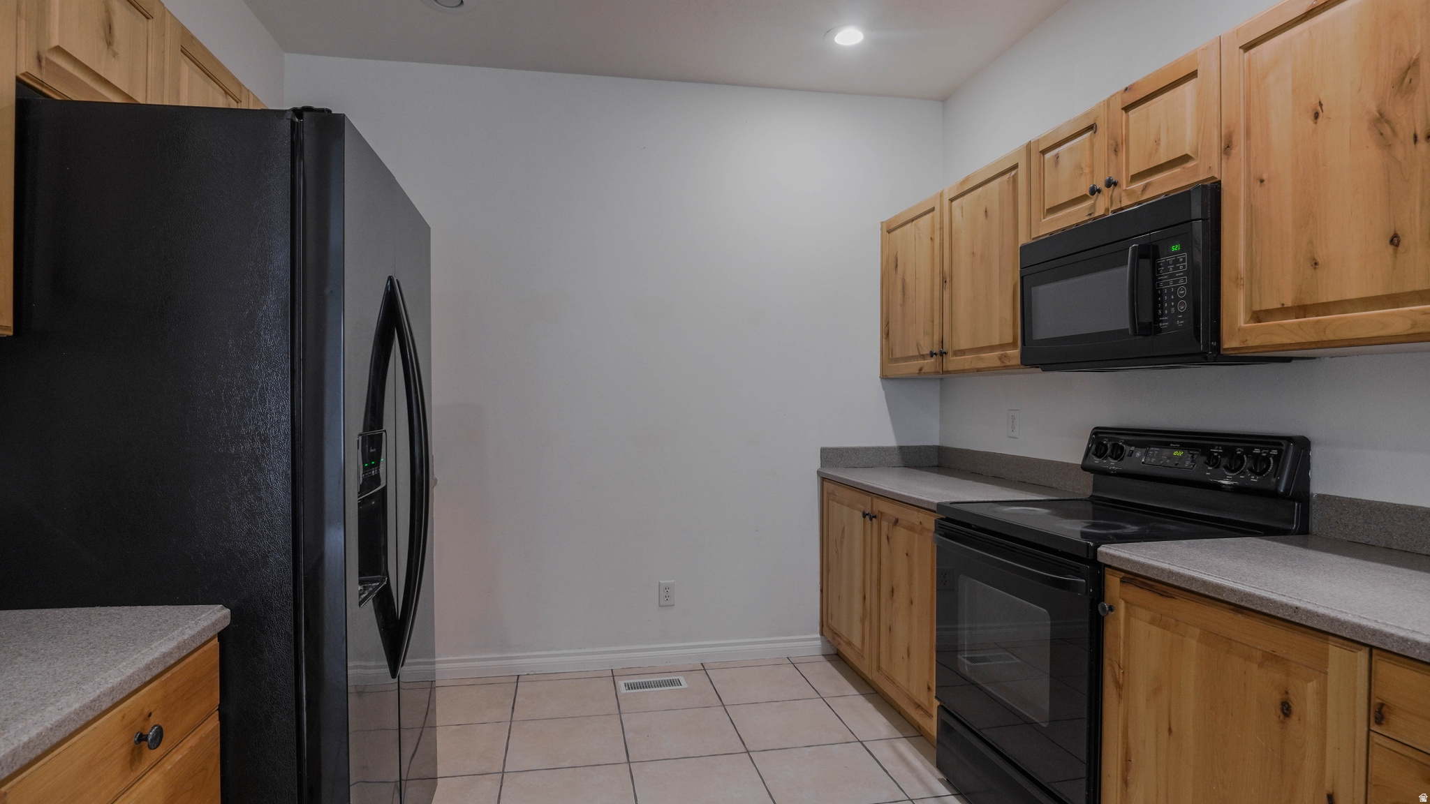 SOMERSET VILLAGE - Residential