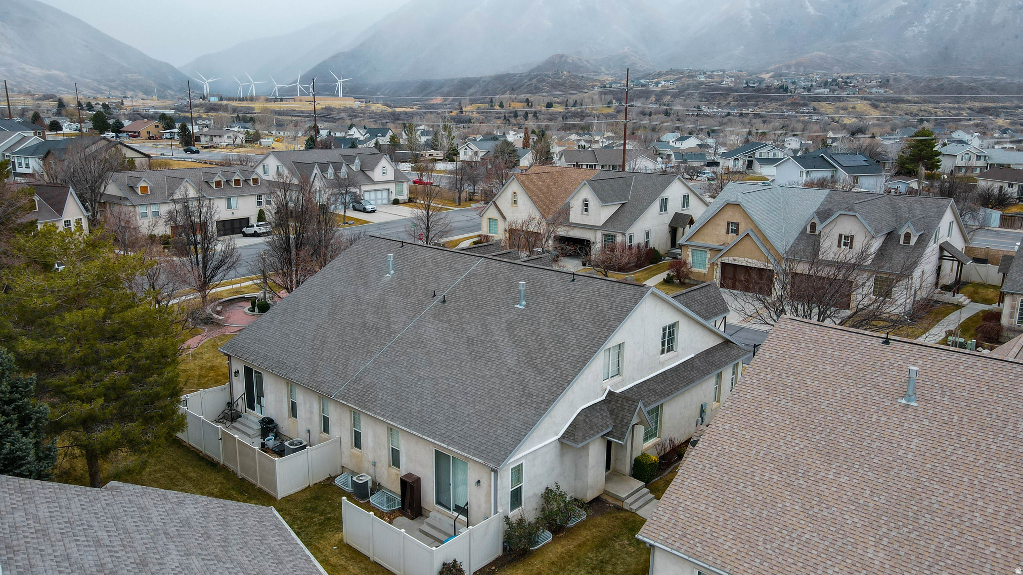 SOMERSET VILLAGE - Residential