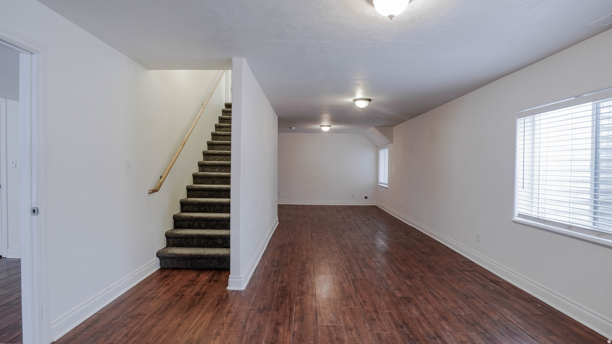 SOMERSET VILLAGE - Residential