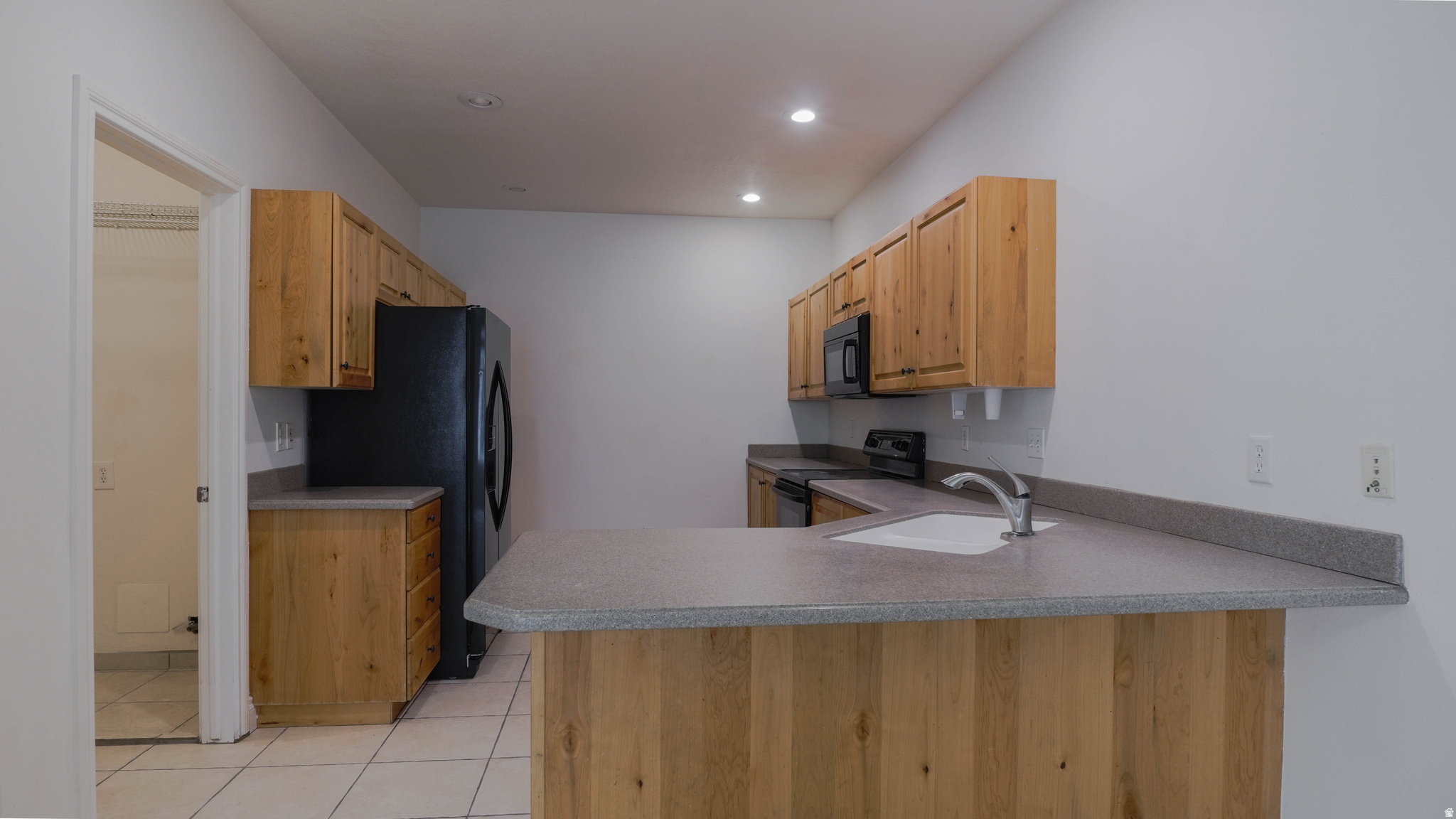 SOMERSET VILLAGE - Residential