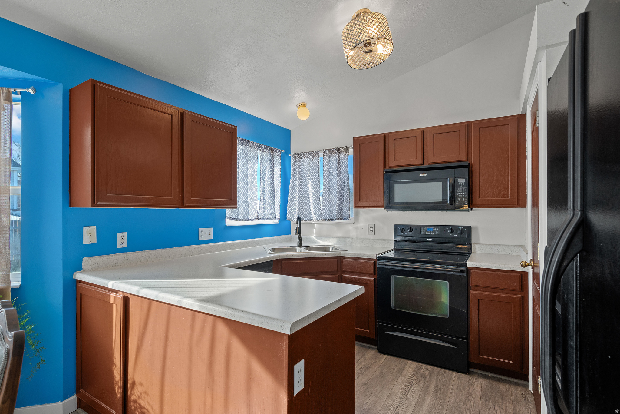 EASTLAND ESTATES - Residential