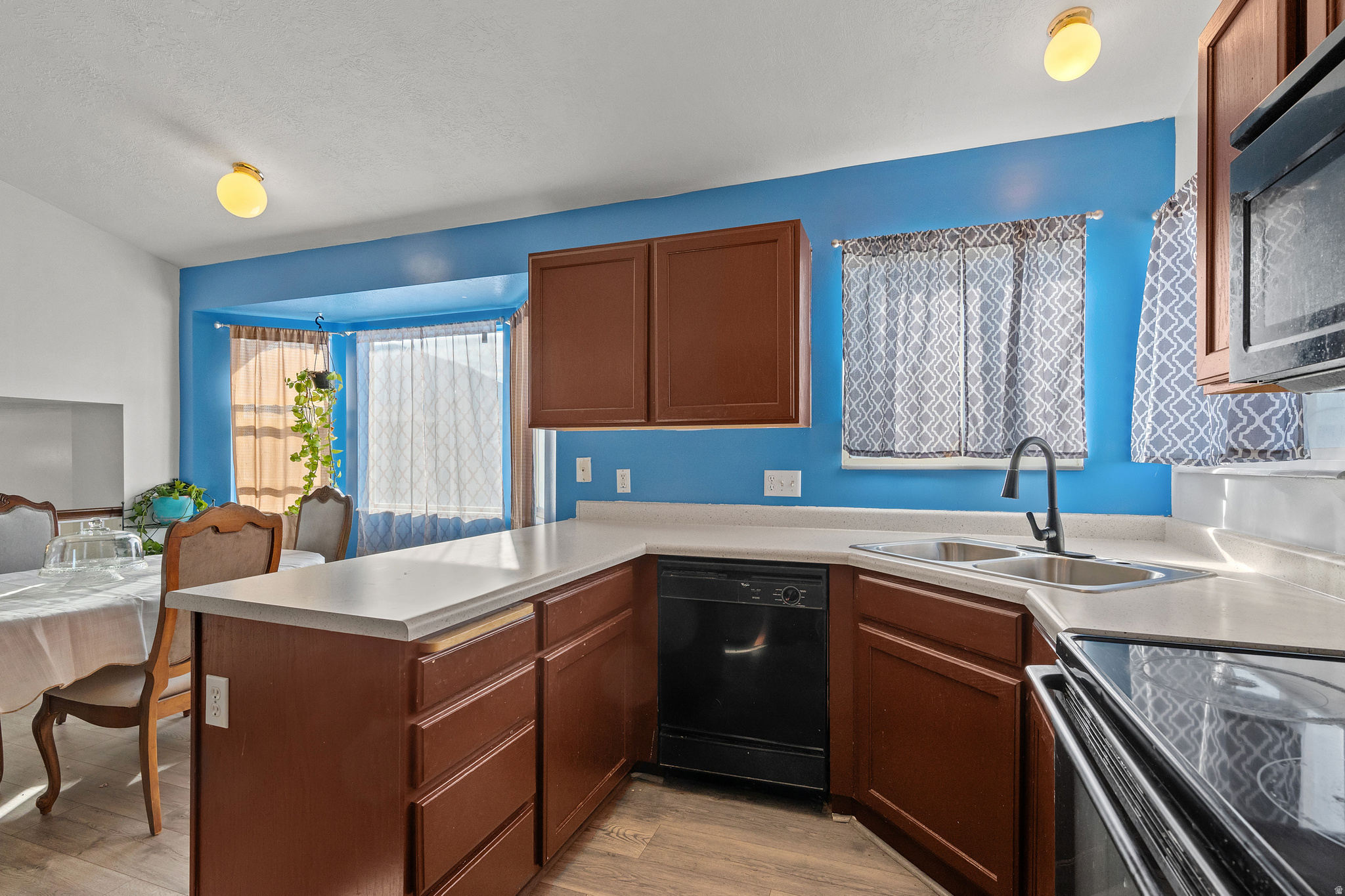 EASTLAND ESTATES - Residential