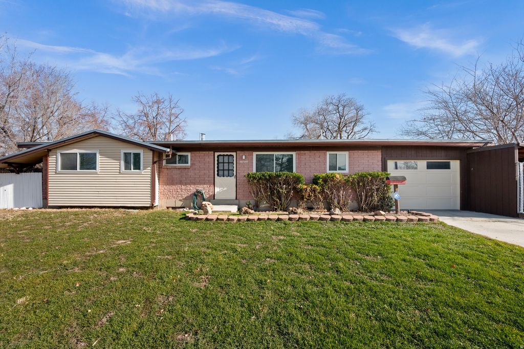 Photo of 3737 S 4265 W, Salt Lake City, UT 84120 (MLS # 2132855)