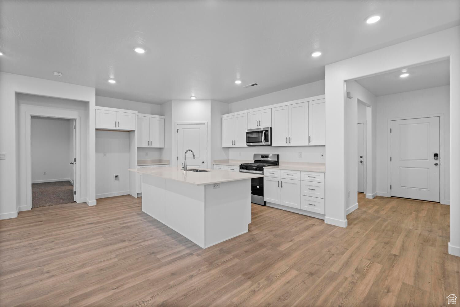 CORRAL HOLLOW AT LONG VALLEY - Residential